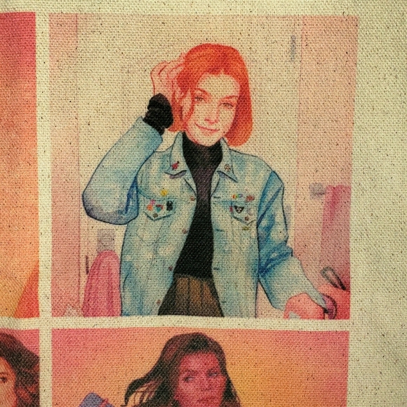 Buffy the Vampire Slayer Comic Tote Bag - Picture 4 of 7